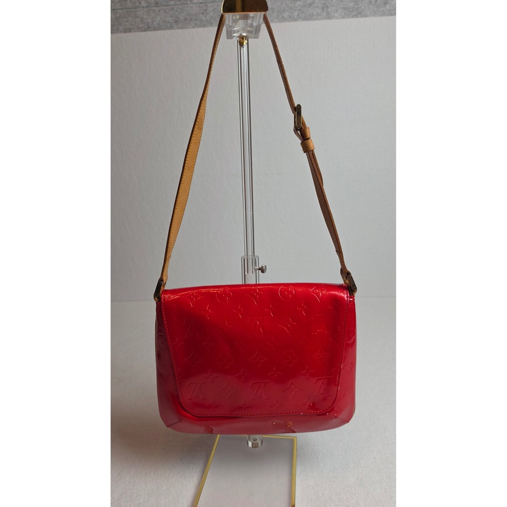Louis Vuitton Thompson Street Red Monogram Vernis Patent Leather Shoulder Bag